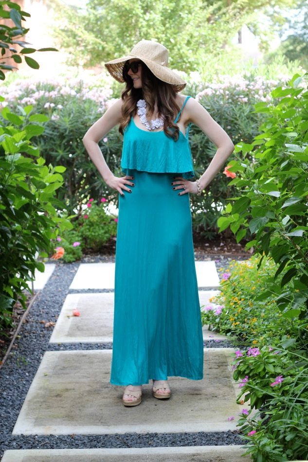 An Emerald Dress for the Last Days of Summer - Veronika's Blushing
