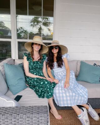 The best day with my bestie! Everyone told us we had a Kentucky Derby drive and TBH, that’s a garage sale vibe I love 💗😂 We sold a ton, old items found new homes & we raised some money for @kidsmealshouston ! Thank you so much to all of those who supported Harper’s lemonade & drink stand! #garagesale