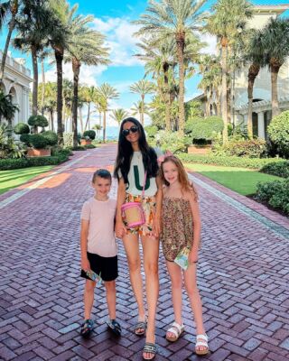 Scenes so far from @thebreakers ! Can’t believe I’m turning 40 tomorrow & get to celebrate in paradise with the people I love most 💗🌴