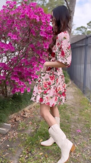 Wearing a size small in this gorgeous floral print eyelet dress! Comment SHOP & I’ll DM you the link! I’m wearing the size small. I sized down a half size in the boots! https://liketk.it/4yTYw