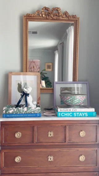 My new favorite antique! Thank you @leopardandlatte for sourcing this incredible bowl for me! It brings me so much joy! #antiques #grandmillennial #grandmillennialstyle #grandmillennialdecor