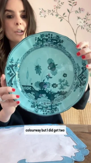 Finally added some @imolarte_ceramica plates to my collection via @vivo.veronika ! They ship right to you from the US & they’re so very special because they’re hand painted in Italy! So glad to have added these to my collection 🩷 #grandmillennial #ginori #imolarte