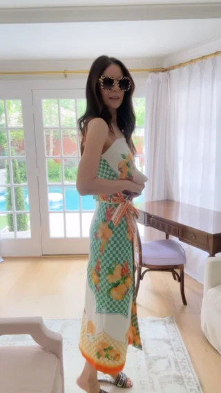 Comment SHOP to instantly get the details to this perfect summer set! Wearing size 4. https://liketk.it/5cI2w | @dillards